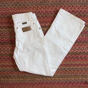 WHITE WRANGLER COWBOY BOOT CUT JEANS